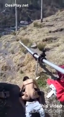 Парочка жестко трахается на природе: слитое видео от случайного свидетеля