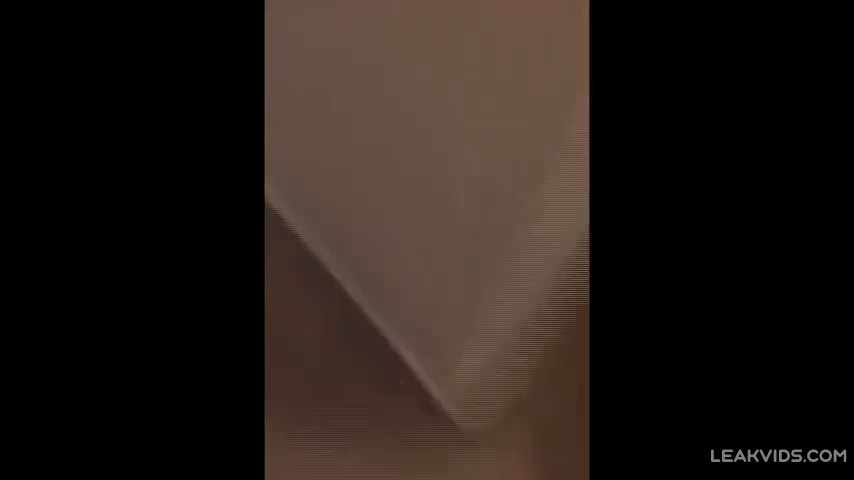 Настоящая Учительница и Её Новый Любимый Ученик с Огромным Членом